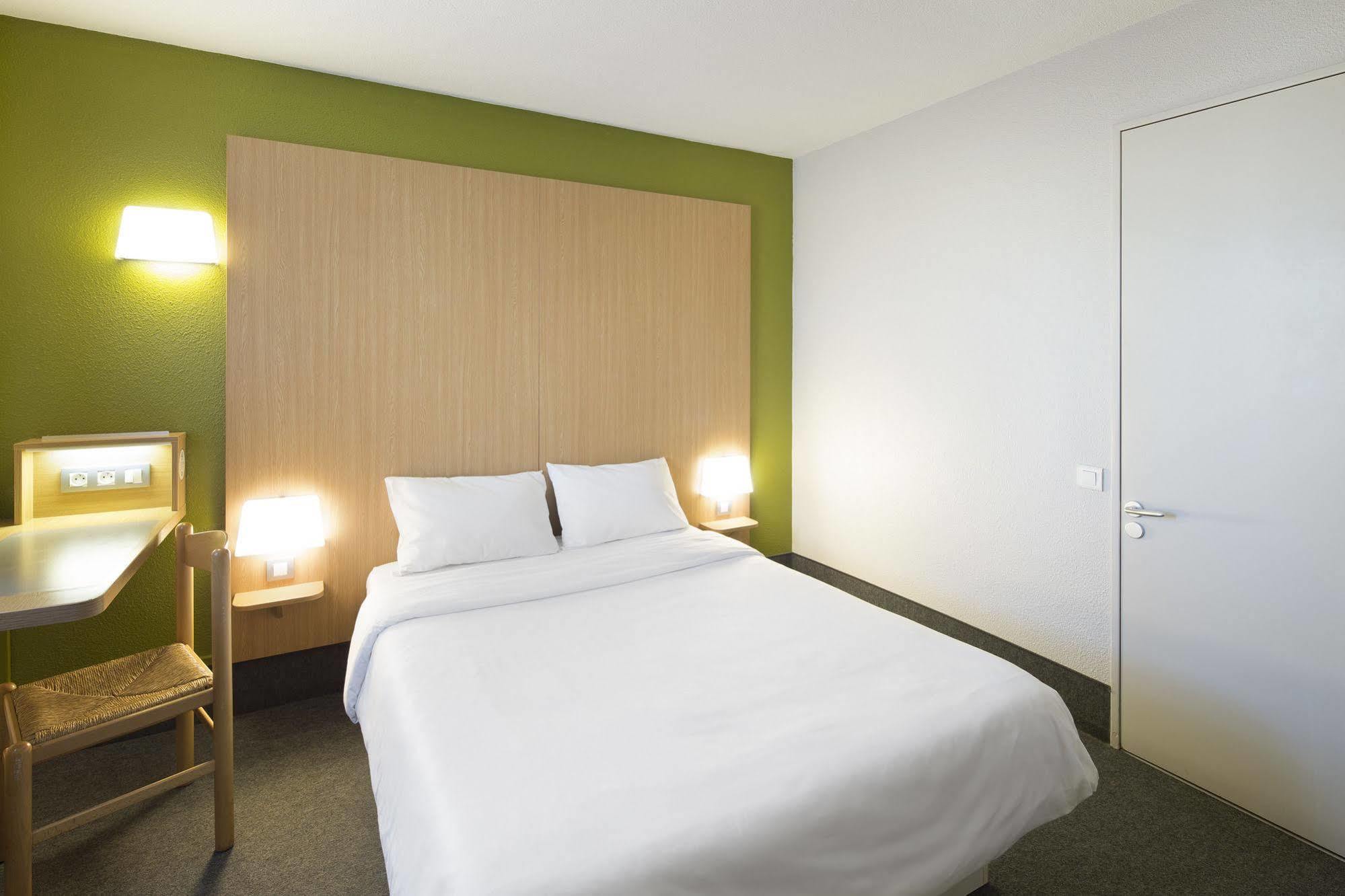 B&B Hotel Saint-Michel Sur Orge Exterior foto